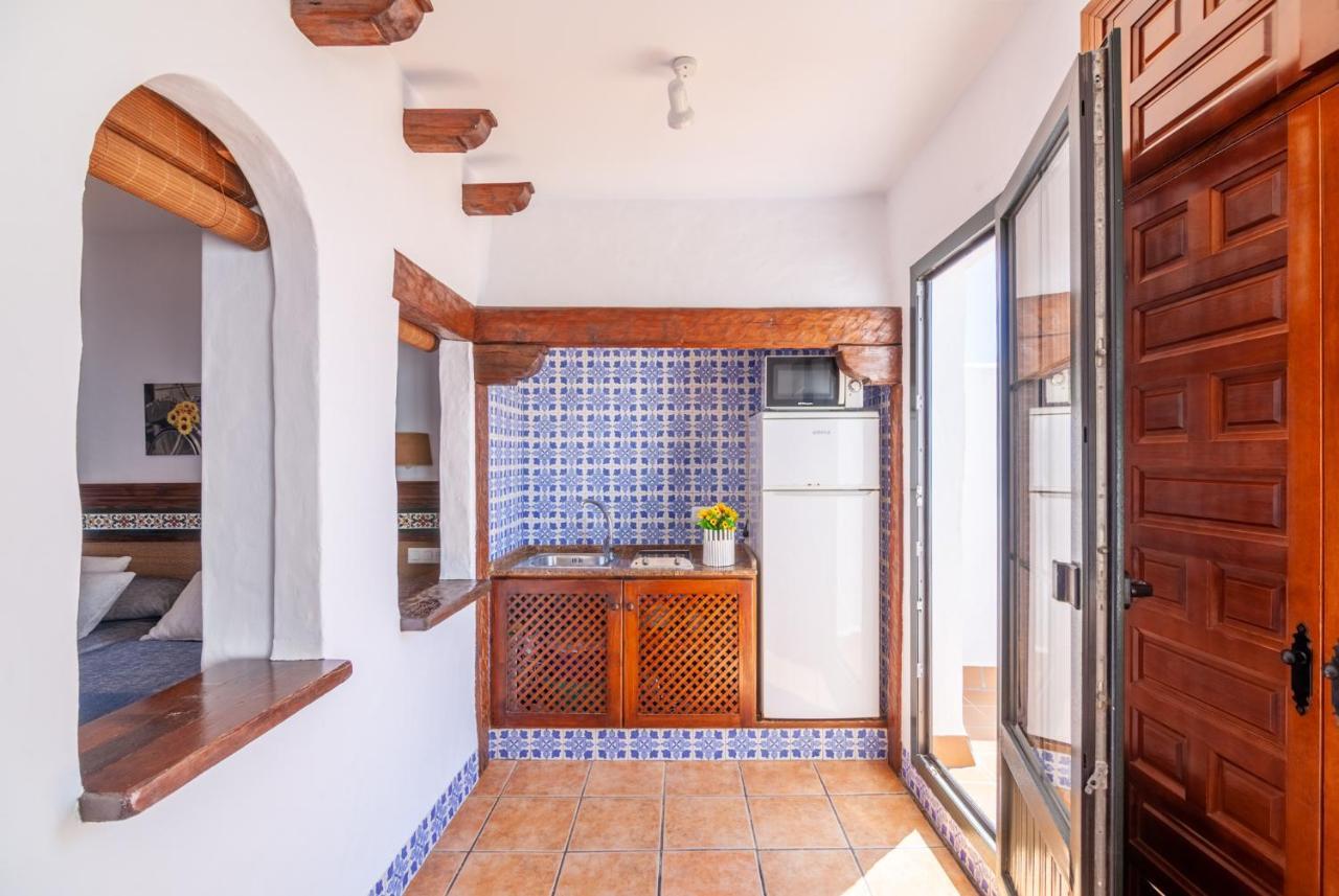 Apartamentos El Roqueo Conil De La Frontera Exterior foto