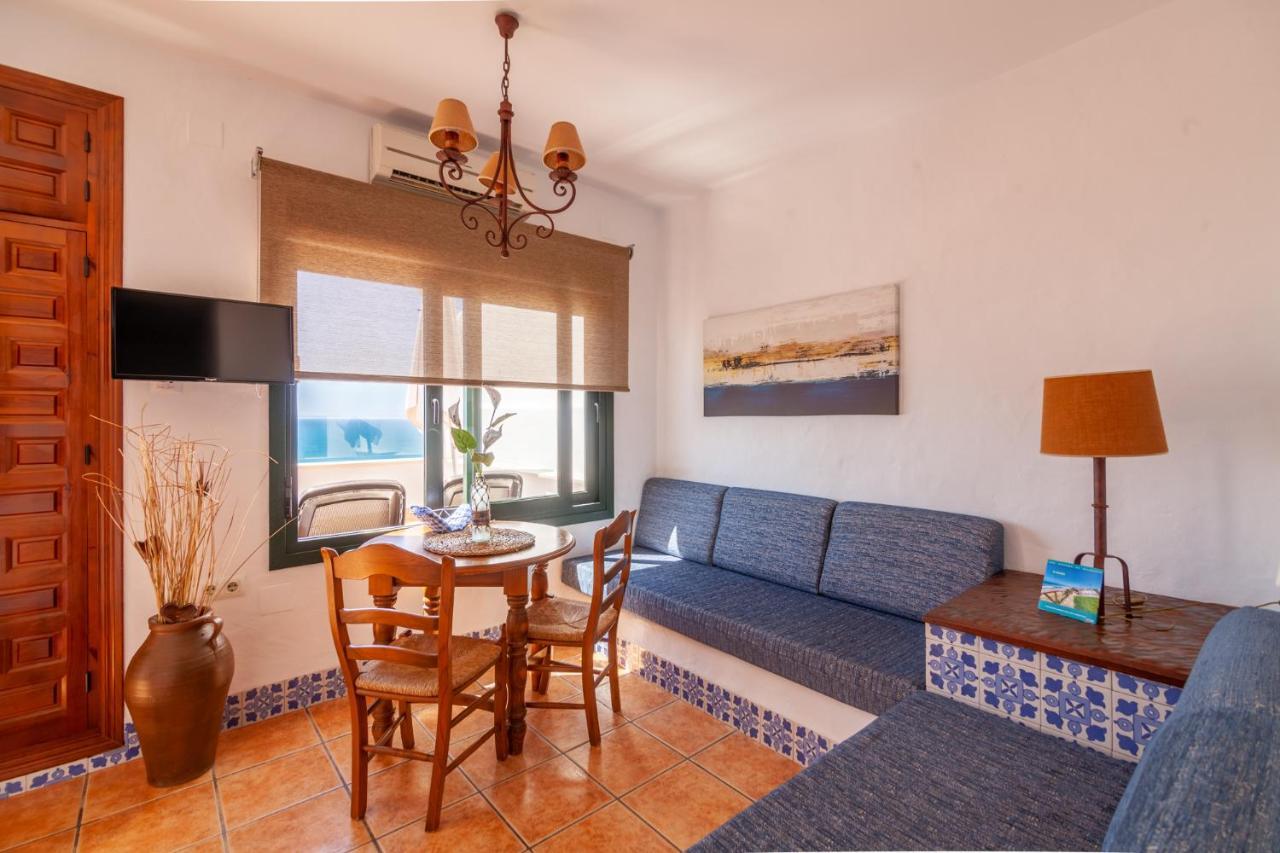 Apartamentos El Roqueo Conil De La Frontera Exterior foto