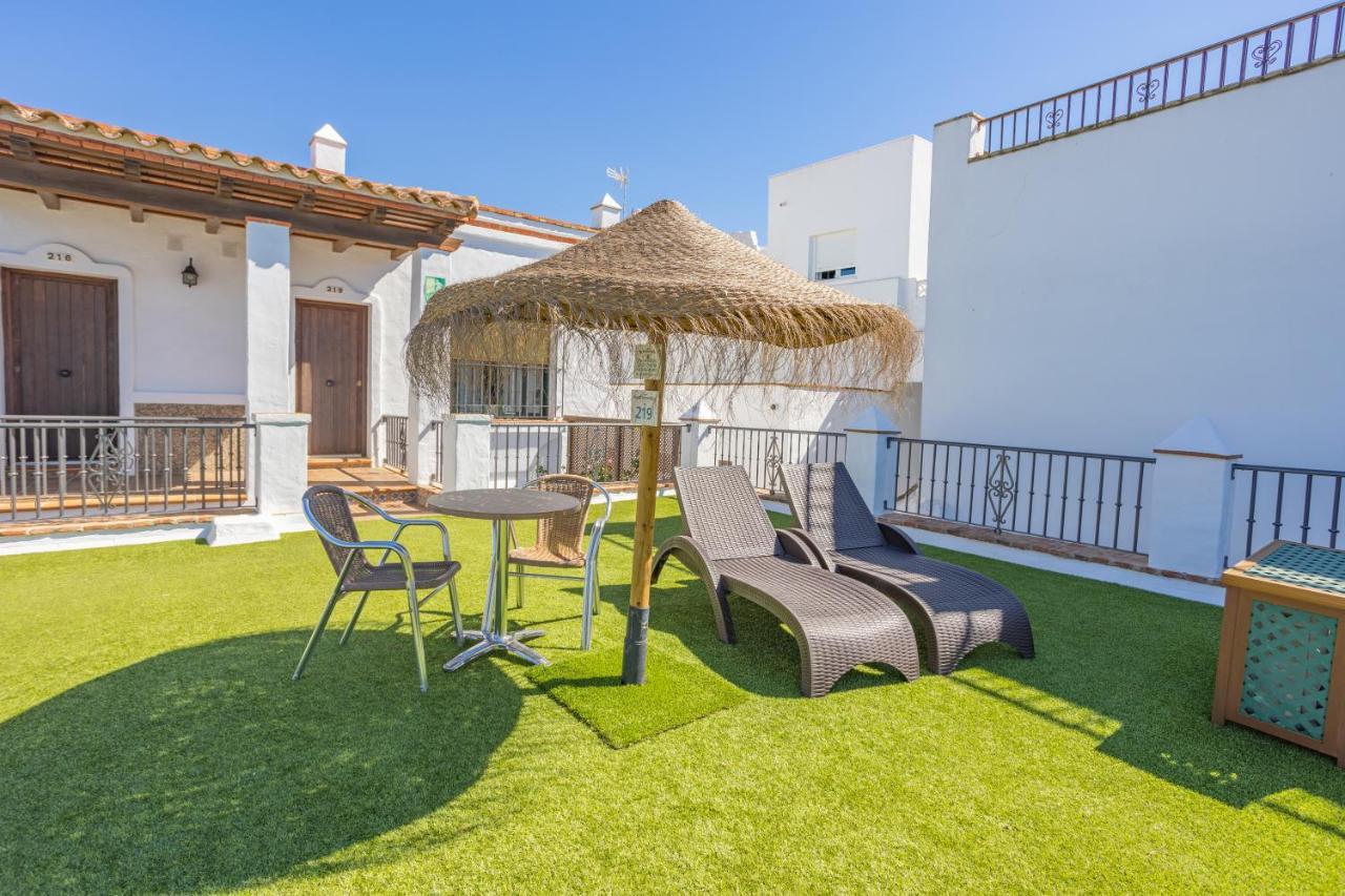 Apartamentos El Roqueo Conil De La Frontera Exterior foto