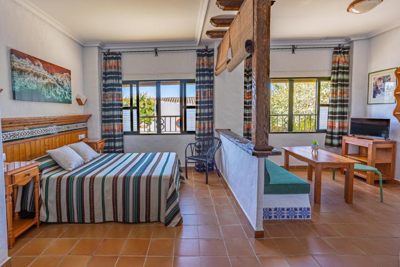 Apartamentos El Roqueo Conil De La Frontera Exterior foto