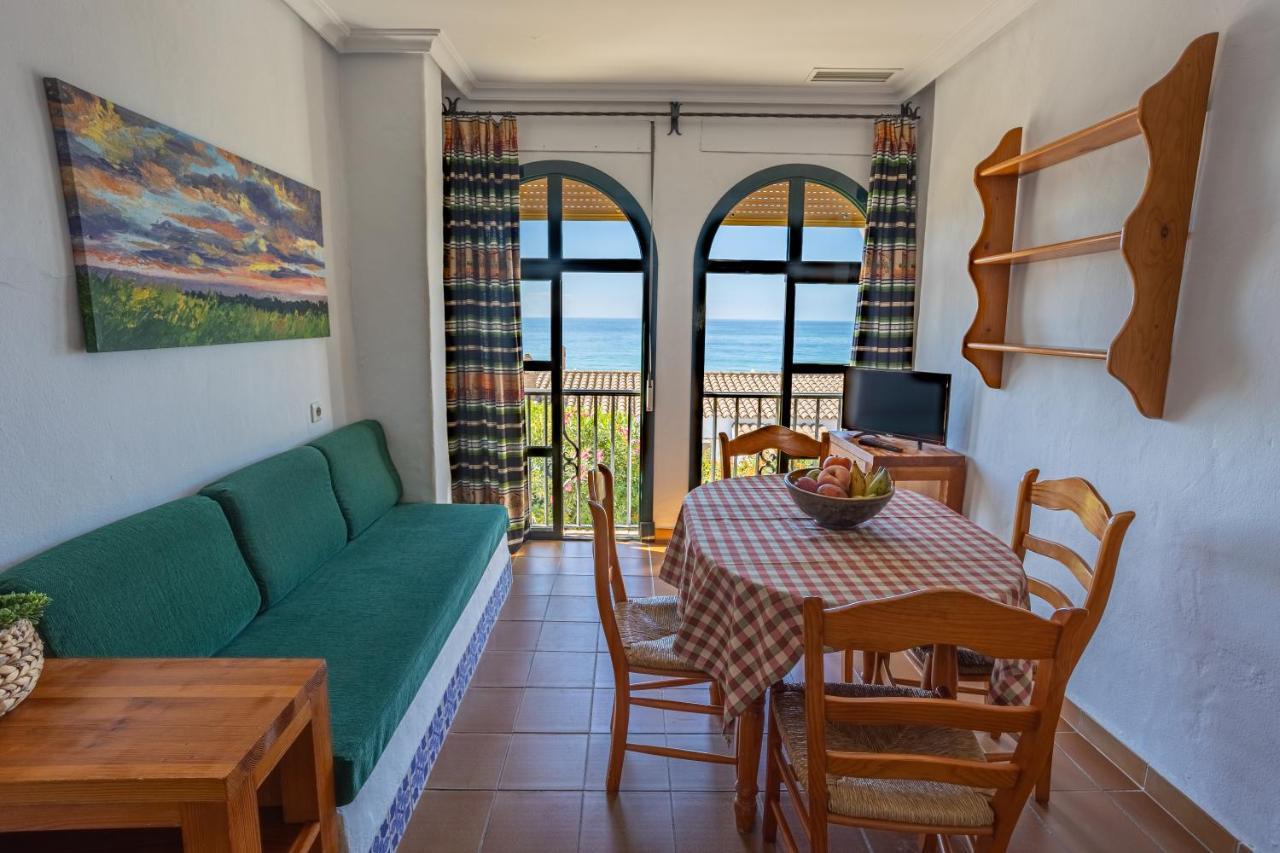 Apartamentos El Roqueo Conil De La Frontera Exterior foto