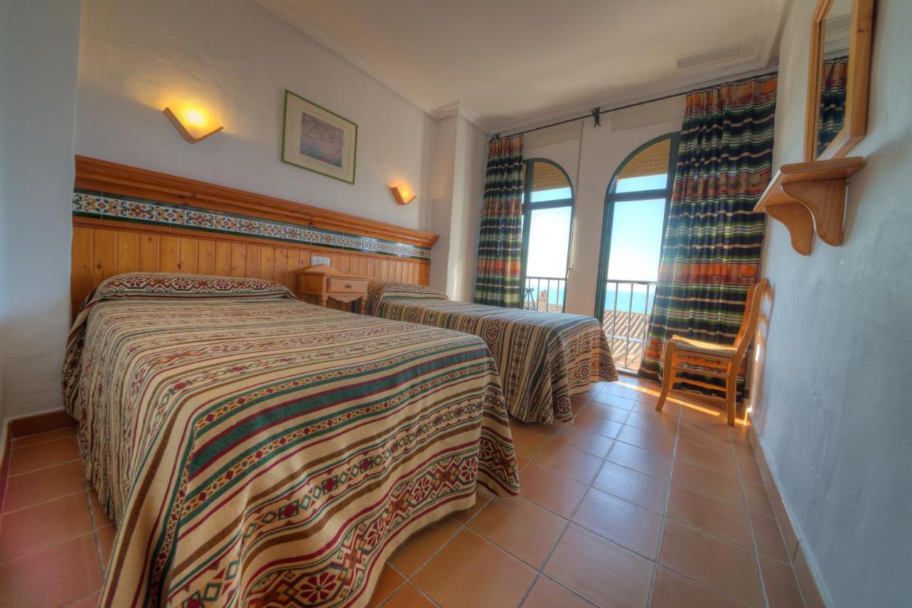 Apartamentos El Roqueo Conil De La Frontera Exterior foto